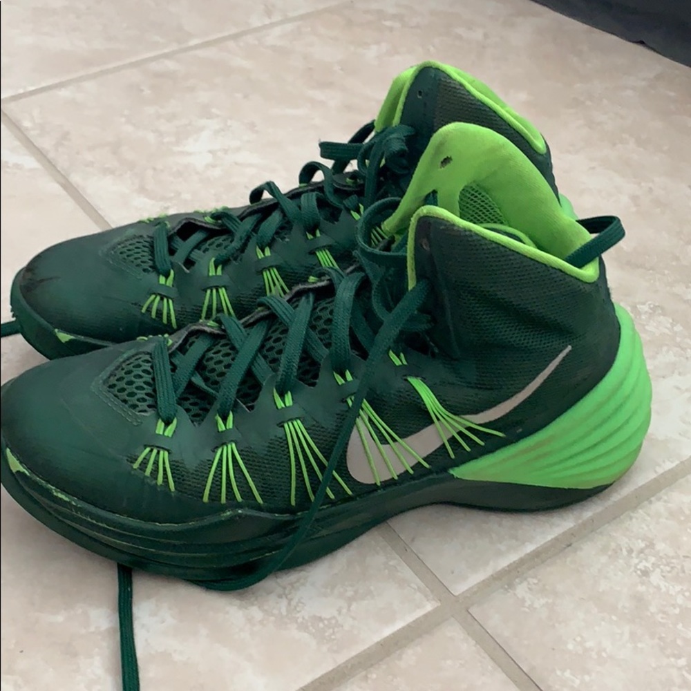 Nike Mens Basketball Shoe 2014 Hyperdunks